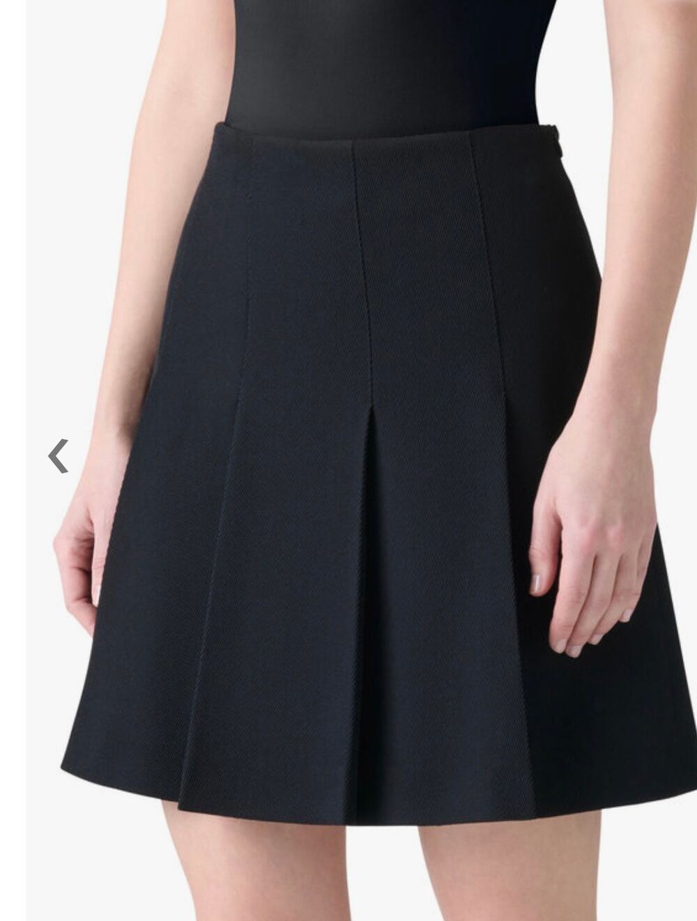Akris Punto Pleated Black Fitted Waist Wool Mini Skirt $730 size 6